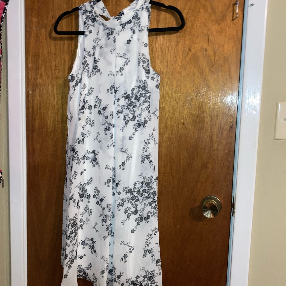 Elle Dress White with Black Flowers Flowy with built in slip